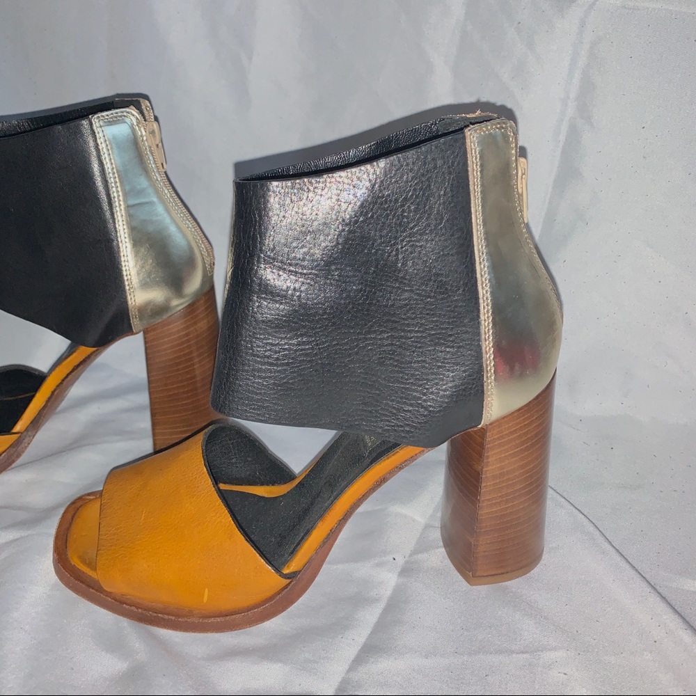 Block Heel Sandals - Picture 2 of 5